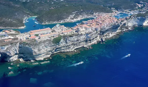 Solutions Monte Escalier Pose monte escalier Bonifacio